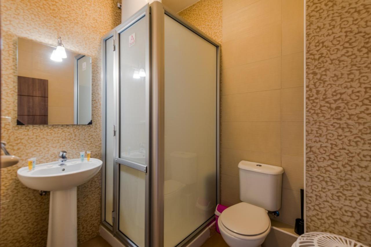Seashells 2 Bedroom Apartments With Terrace, Just Off The Bugibba Promenade - By Getwaysmalta St. Paul's Bay Exteriör bild