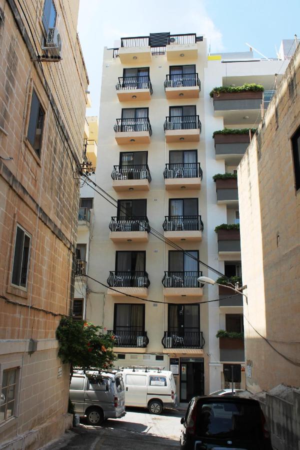 Seashells 2 Bedroom Apartments With Terrace, Just Off The Bugibba Promenade - By Getwaysmalta St. Paul's Bay Exteriör bild